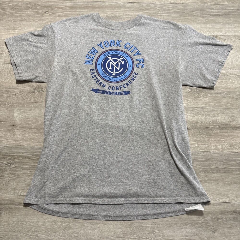 Majestic NYCFC T Shirt Gray New York City FC MLS Soccer Logo Graphic Tee L